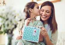 7 Thoughtful & Unique Gifts for Mom