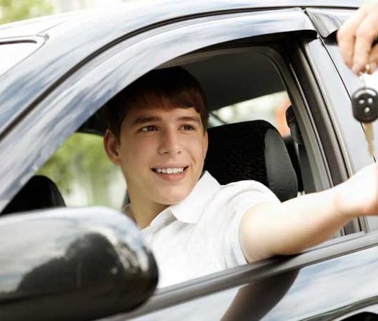 7 Safety Tips for First Time Teen Drivers 7 Safety Tips for First Time Teen Drivers