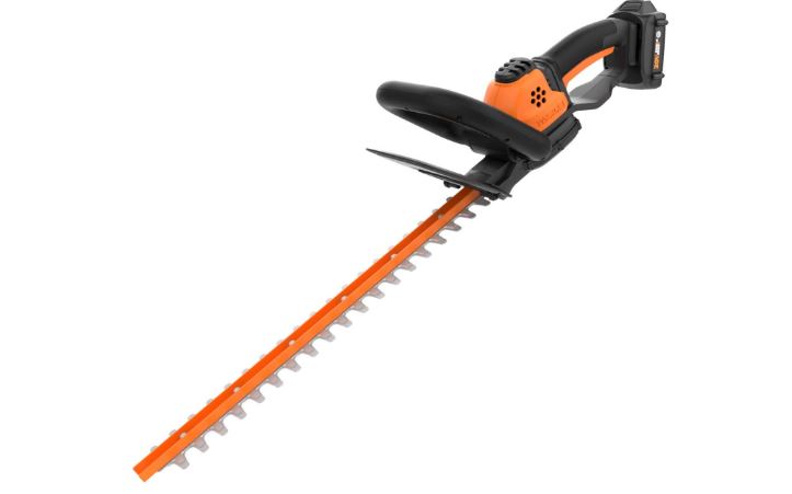 dual action blade hedge trimmer