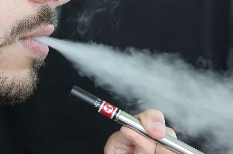 The Dangers of Vaping - A Look Behind the Headlines