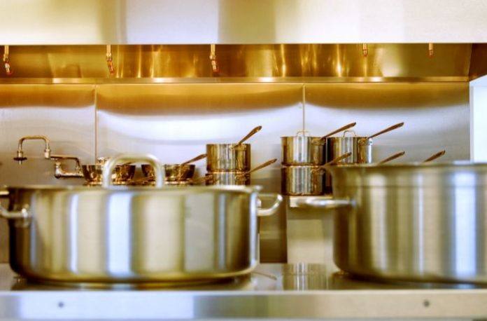 Ultimate Guide to Buying Stainless Cookware