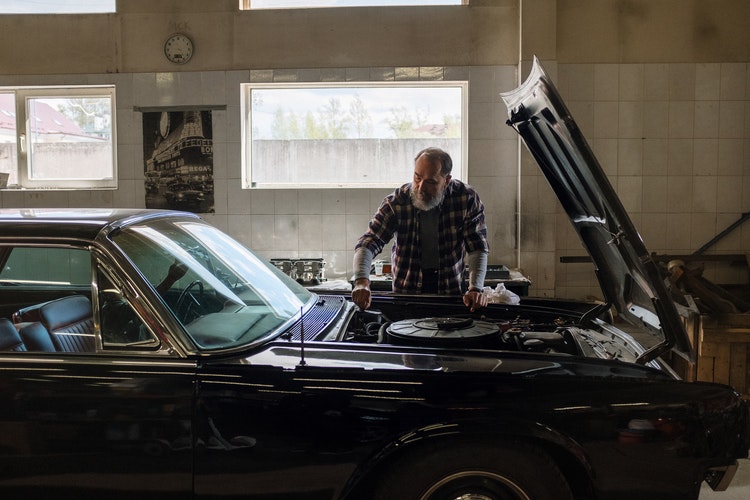Benefits of Hiring a Professional Automobile Repair Service