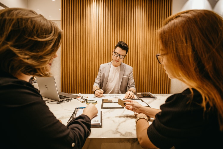 The Benefits of Contract Lifecycle Management Technology