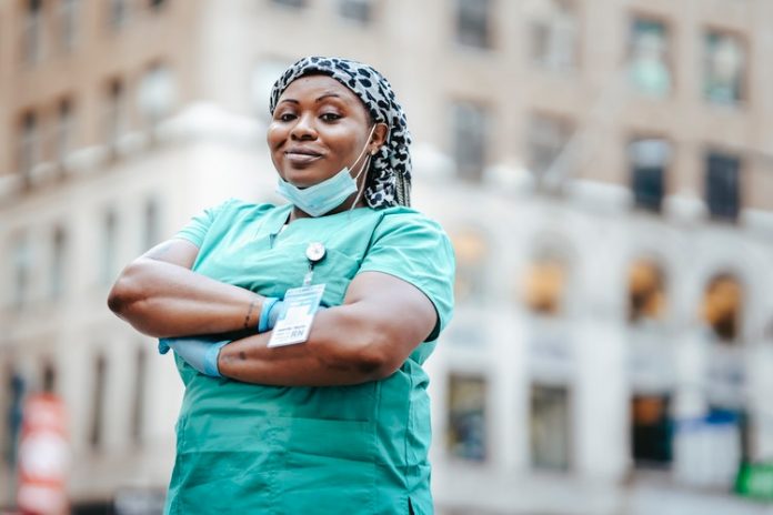 How You Can Advance Your Nursing Career