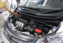 How Long Does Synthetic Oil Last? (Months & Miles) synthetic engine oil