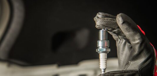 10 Best Spark Plugs in 2024 (For High performance & Fuel economy) best spark plugs review